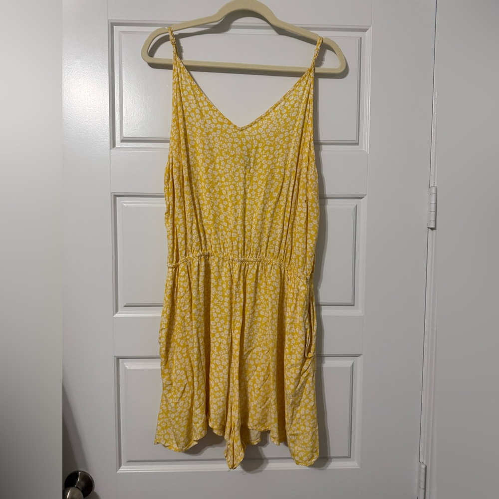 H&M Yellow Floral V-Neck Top